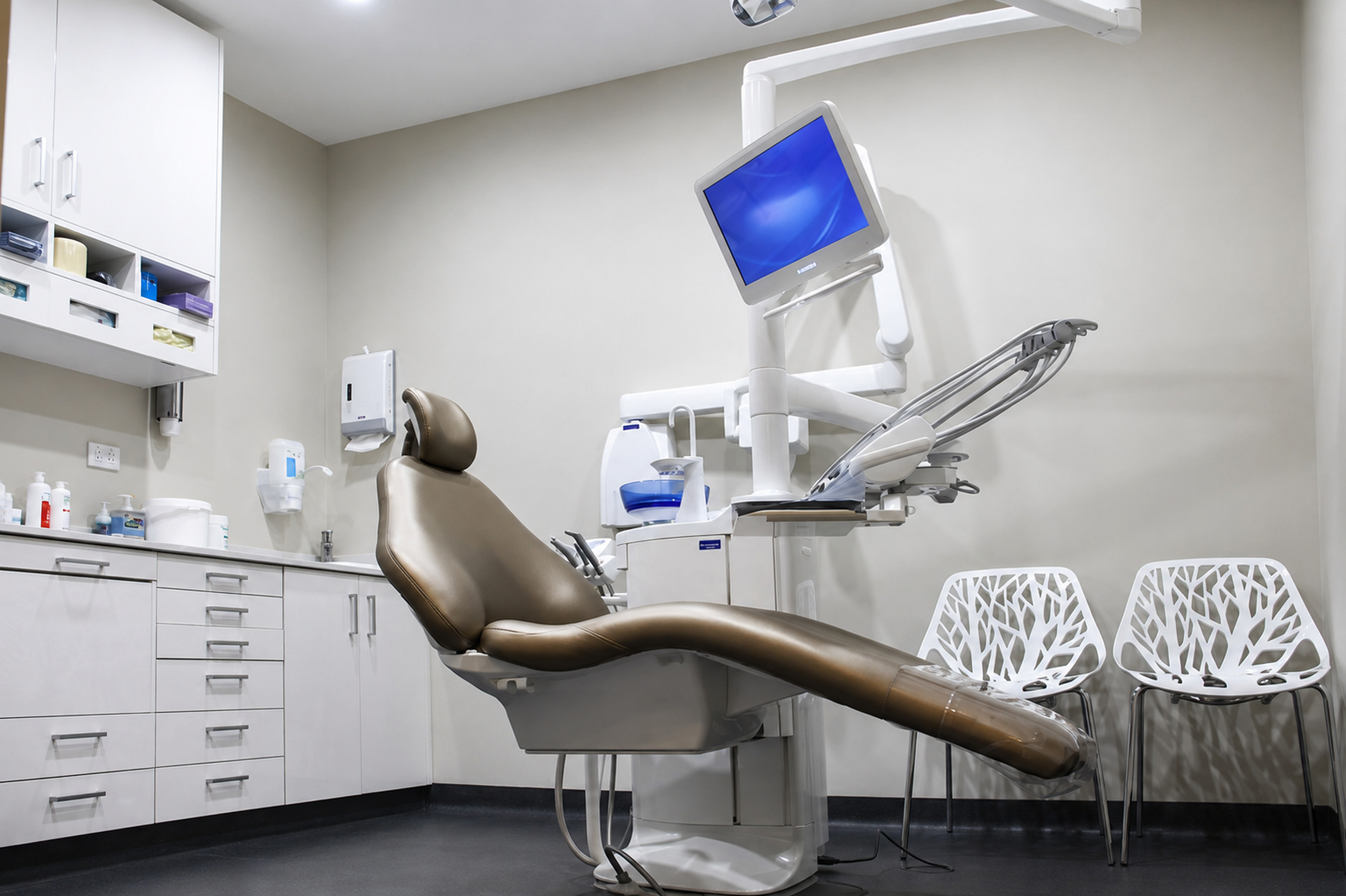 A modern treatment room at Dental Square
